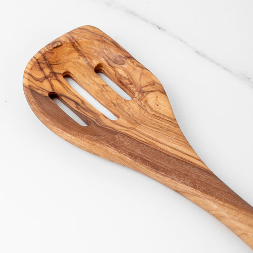 Spatola Forata in Legno d’Ulivo 30 cm – Artigianale e Resistente