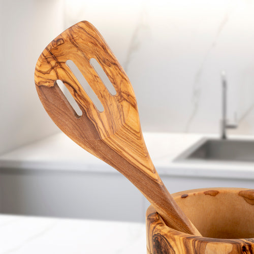 Set 5 Utensili da Cucina in Legno d’Ulivo con Portautensili – Artigianale ed Elegante